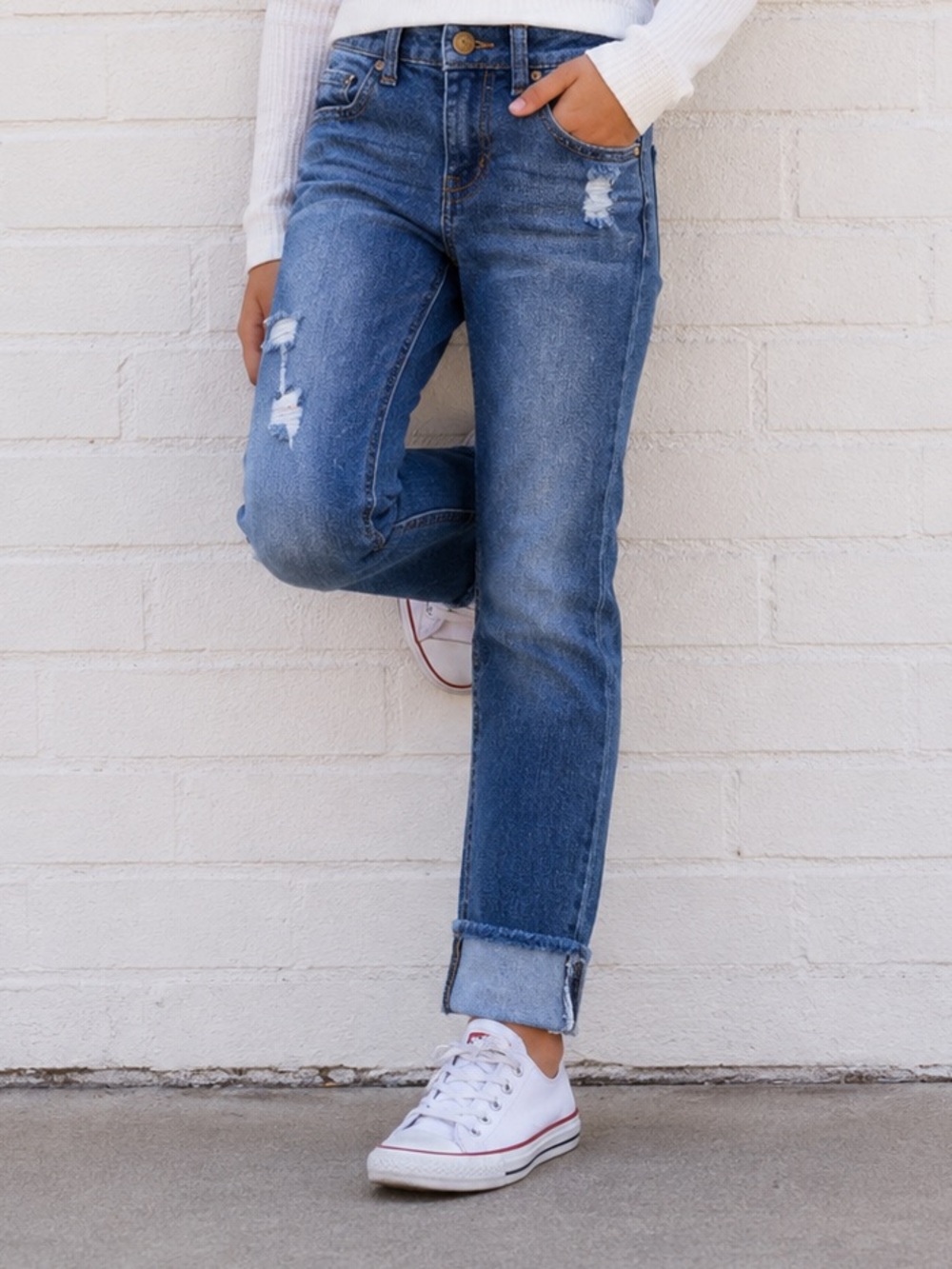 Joe’s Jeans Girls Size 8 Distressed Straight‎ Leg Jeans Raw Hem Medium Wash